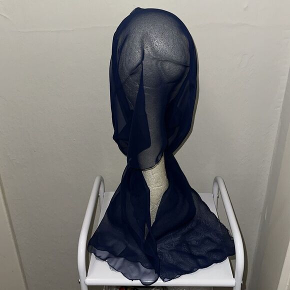 Vintage 50s/60s blue polyester head scarf - Picture 2 of 9